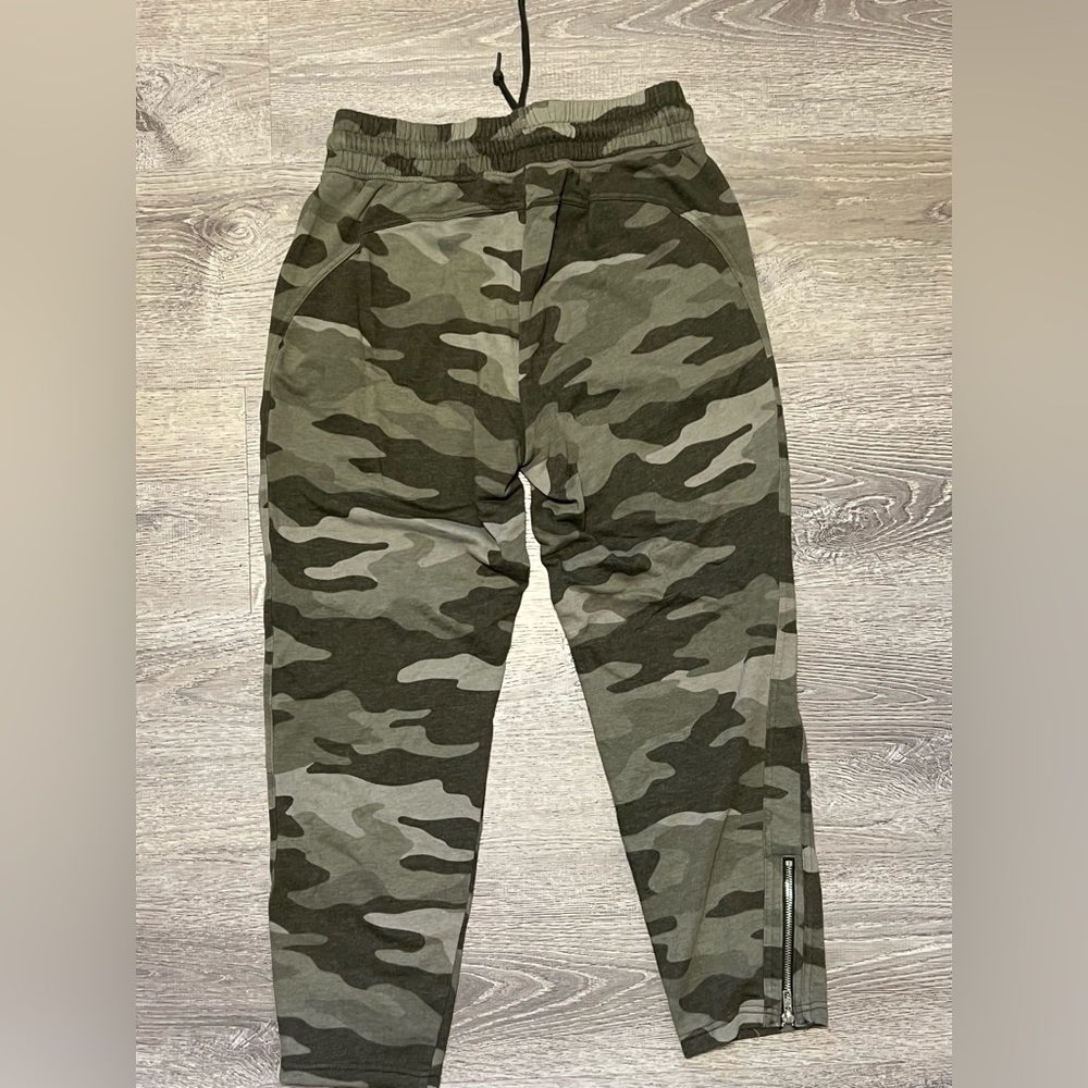 Victoria’s Secret Sweatpants - Picture 2 of 3